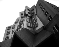 Stata Center - Jutting Pose