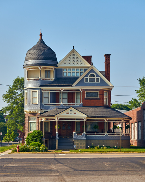 Tri Porch