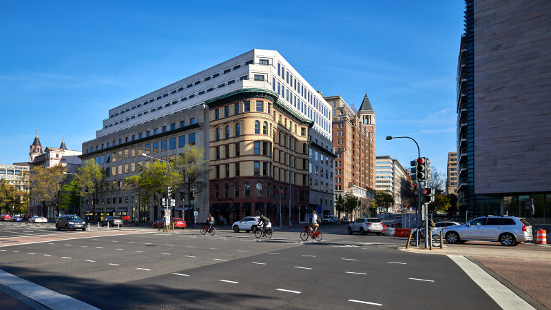 PA Ave and 6th St NW